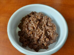 Csokipudingos tejberizs kistálba szedve